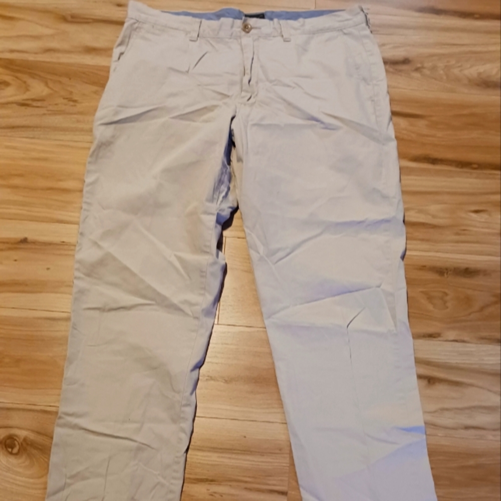 J Crew Light Weight Material Pants size 34